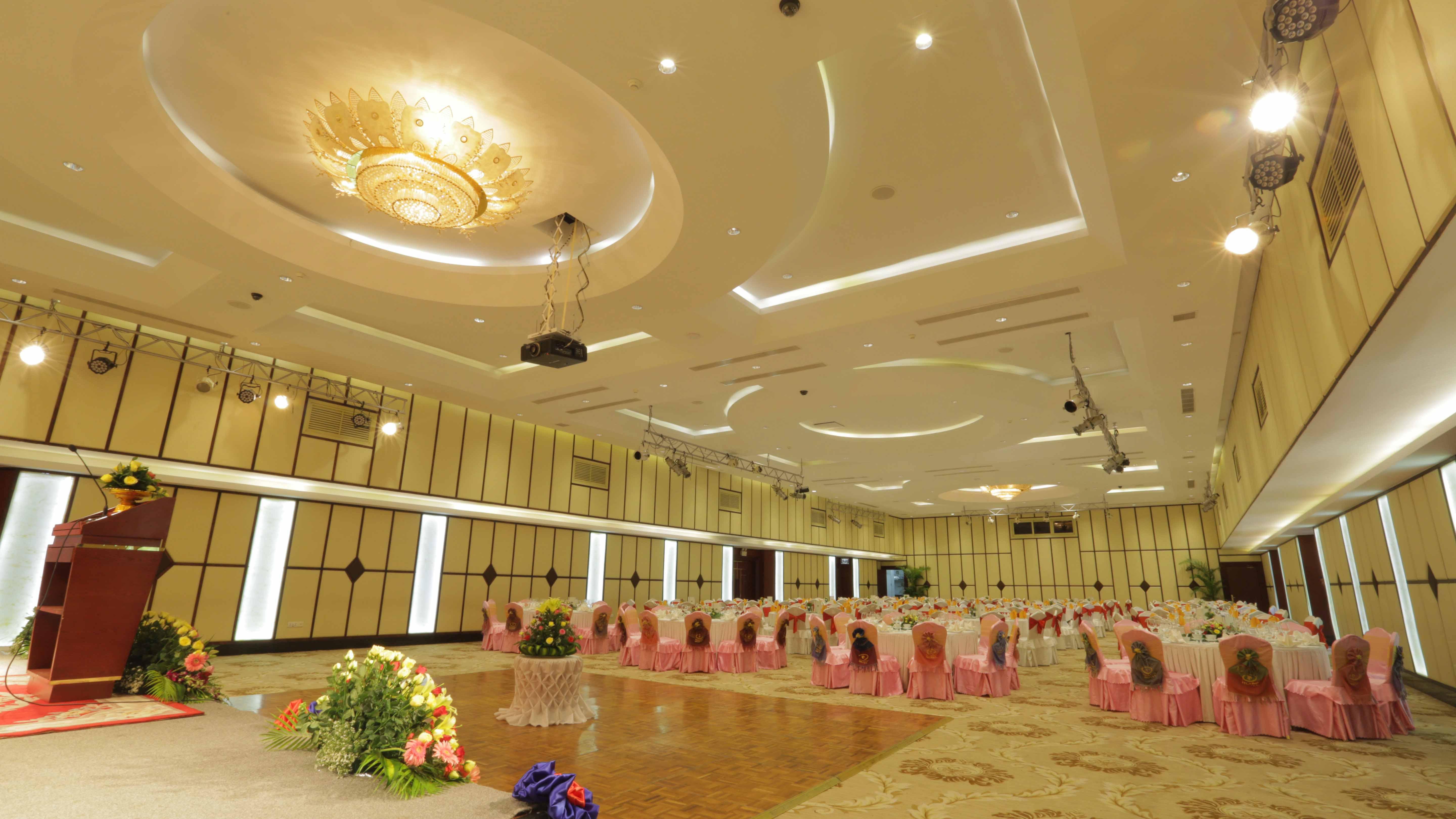 Phnom Penh Hotel Экстерьер фото
